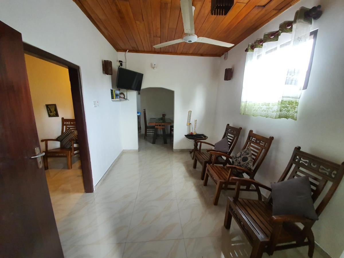 Apartmán Sana Guest Weligama Exteriér fotografie